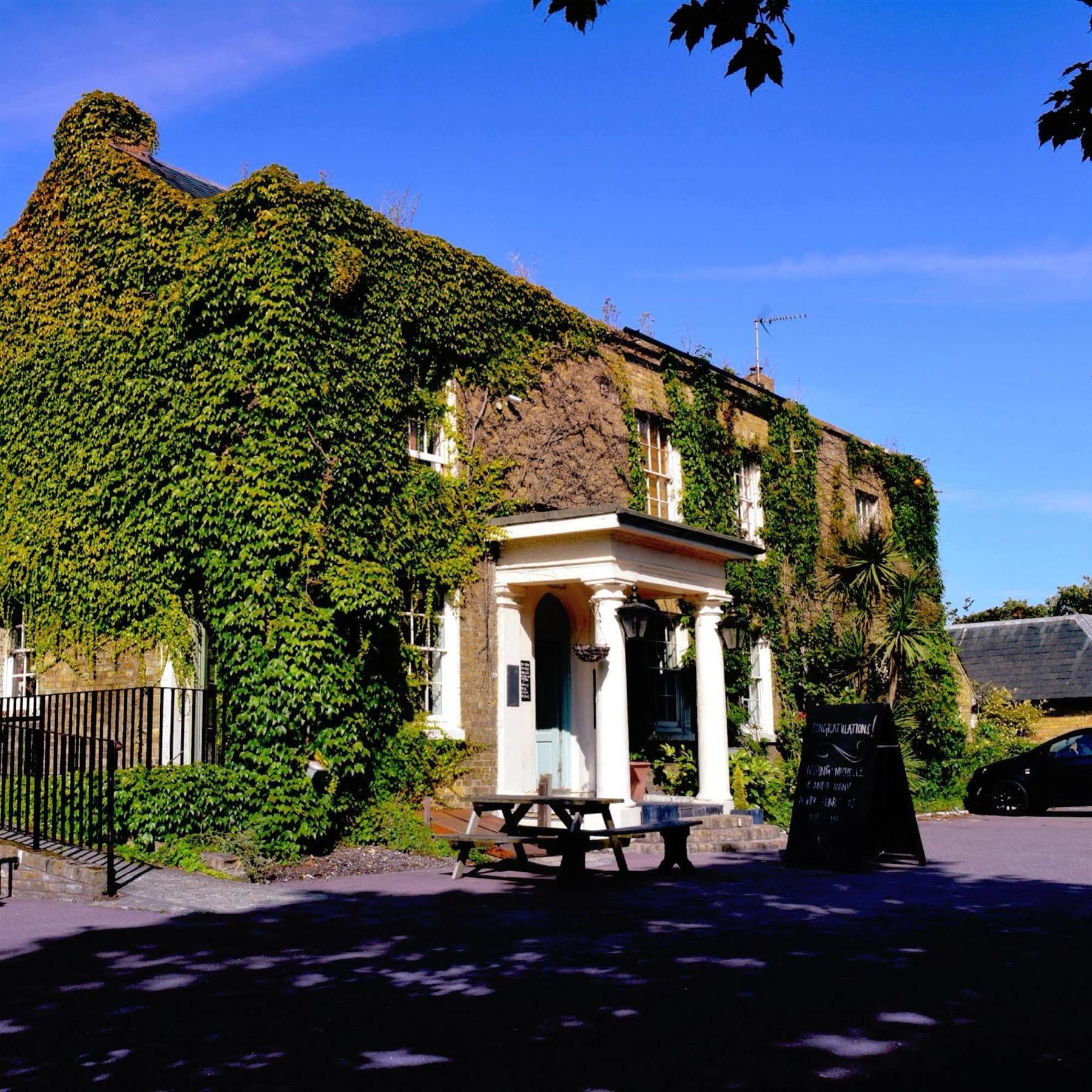 The Grove Ferry Inn Chislet Exterior photo